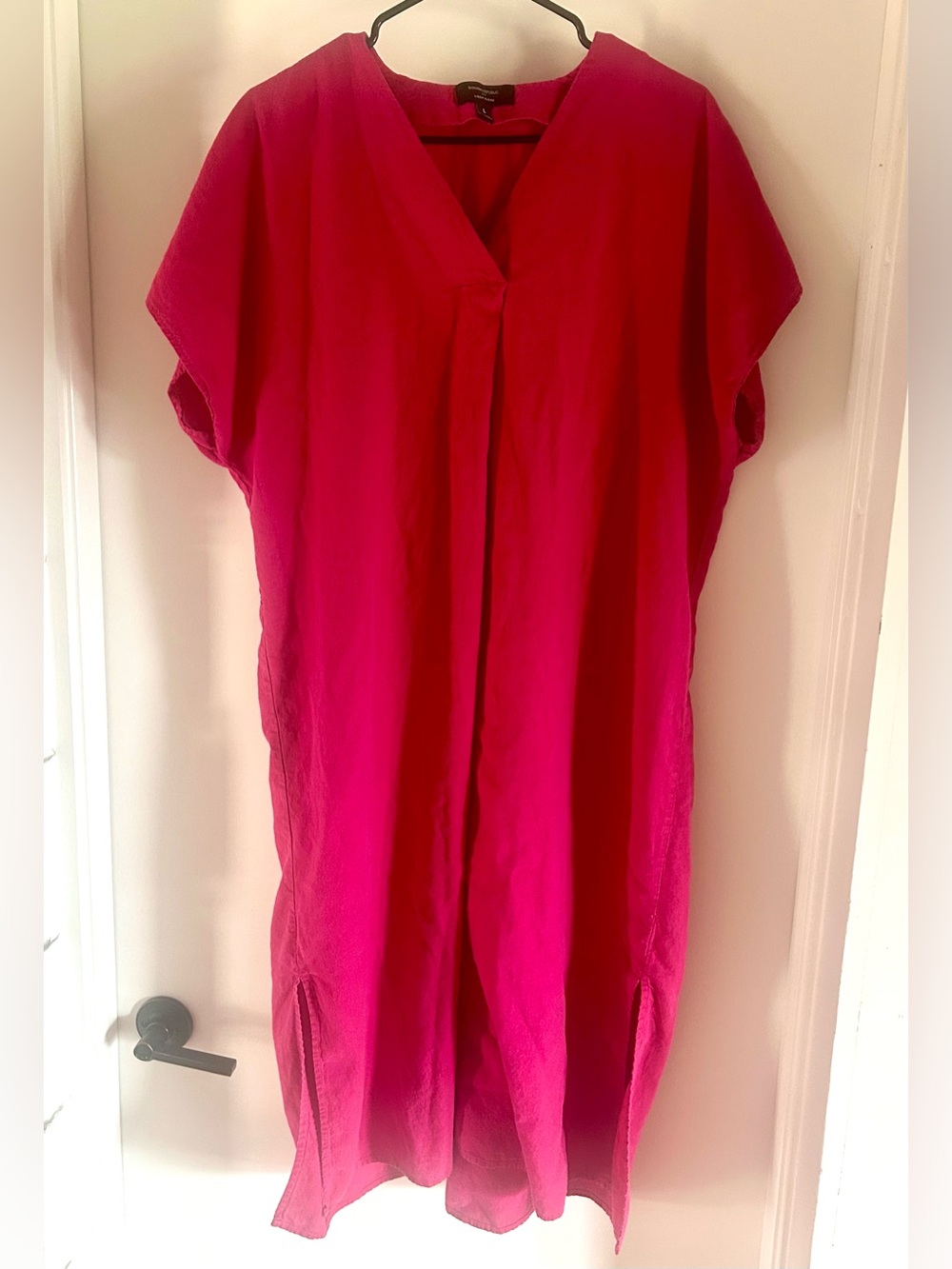 Banana Republic Fuchsia V-Neck Short Sleeve Tunic